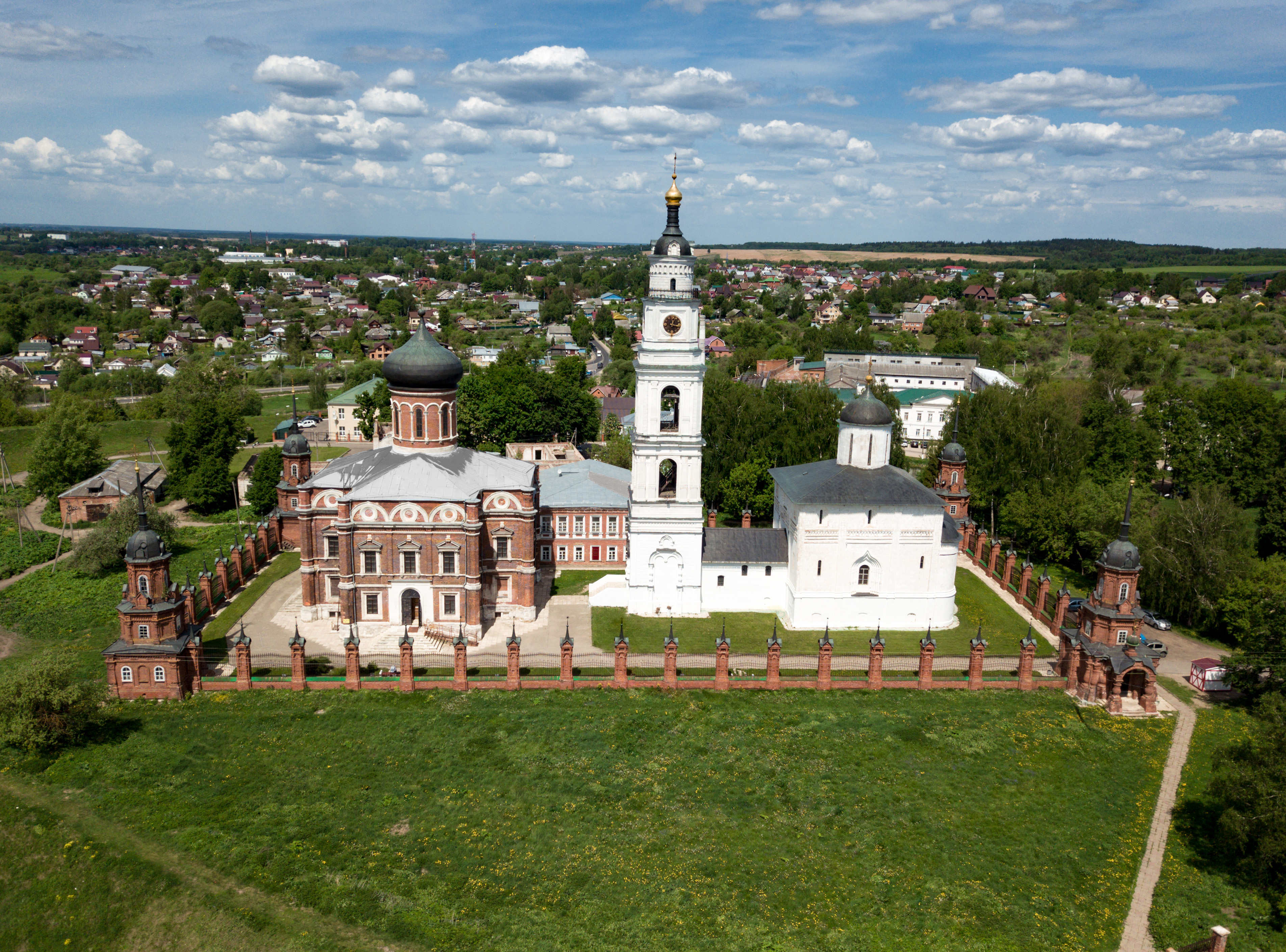 Авторская экскурсия «Храмы сквозь столетия», Волоколамск: Город сорока церквей